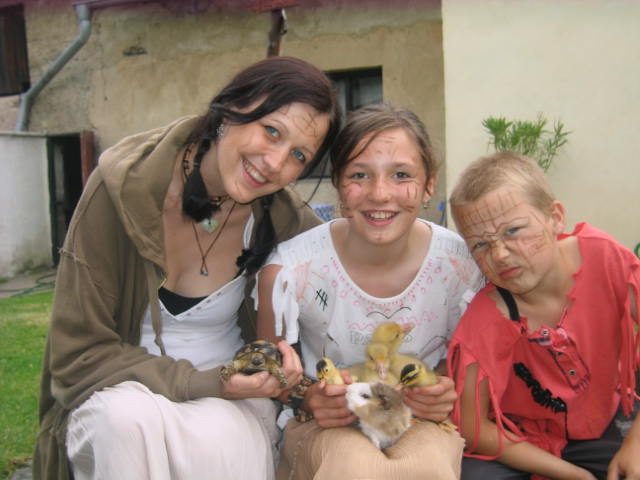 NAŠE ZVÍŘÁTKA...SAMÍČEK JE VELICE FOTOGENNÍ..